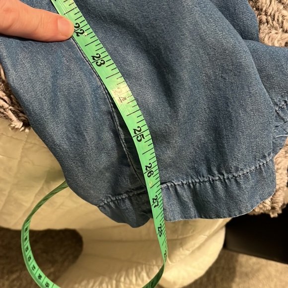 Woman’s size 10 light weight denim jumper - Picture 6 of 9